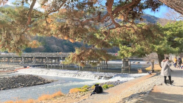 京都　嵐山　食べ歩き　観光スポット